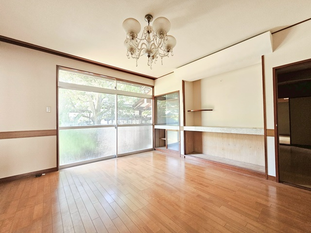 【居間・リビング】 | 東津田中古戸建 | 洋室です～