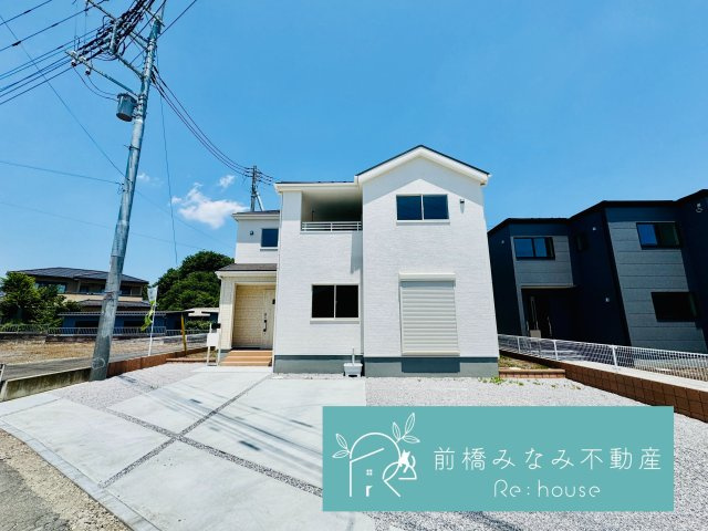 吉岡町漆原第2　１号棟(全３棟)　リーブルガーデン　新築建売分譲の前面道路含む現地写真|落ち着いた雰囲気の外観です