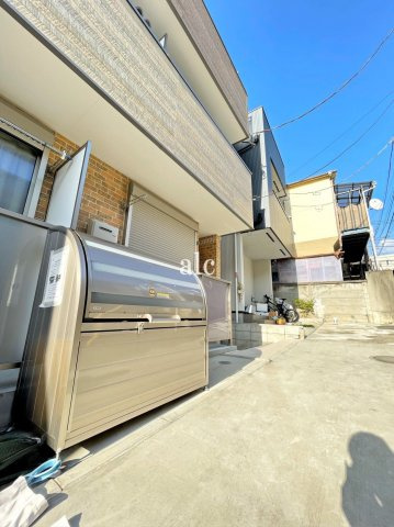 板橋区氷川町のアパートのエントランス