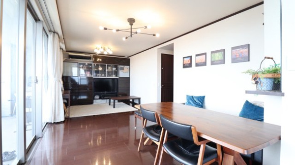 【居間・リビング】 | 【リビングダイニング】床暖房付きで冬も暖かくお過ごしいただけます！