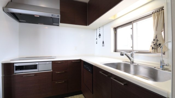 【キッチン】 | 【キッチン】使い勝手の良いL型キッチン！広く効率よくお料理をお楽しみいただけます！