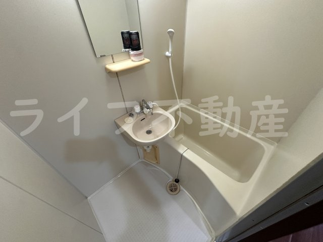 ハイツセリオの浴室