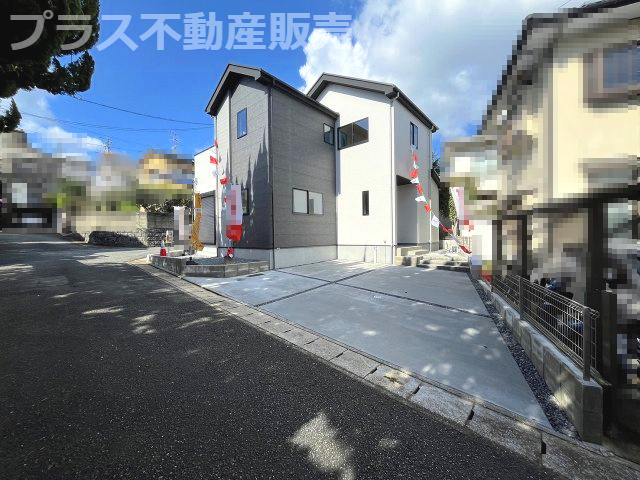 【外観】 | 福岡市南区和田2丁目3期　1号棟（全1棟）【仲介手数料無料・0円】 | 現地写真。プラス不動産販売なら、現場の全ての棟をまとめてご見学頂けます。