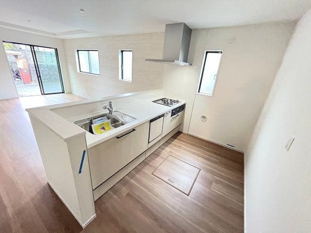 【キッチン】 | 福岡市南区和田2丁目3期　1号棟（全1棟）【仲介手数料無料・0円】 | 現地写真。