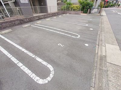 【駐車場】 | レジデンス片坂【名古屋市賃貸・追いだき】