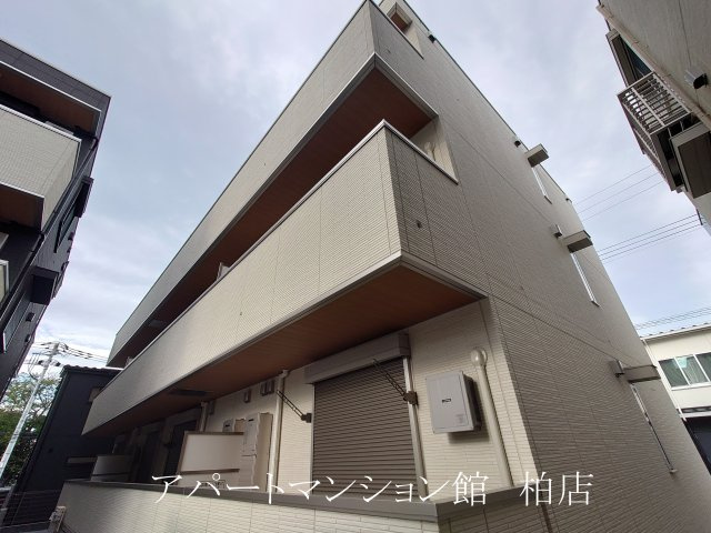 コニフェールⅢの外観