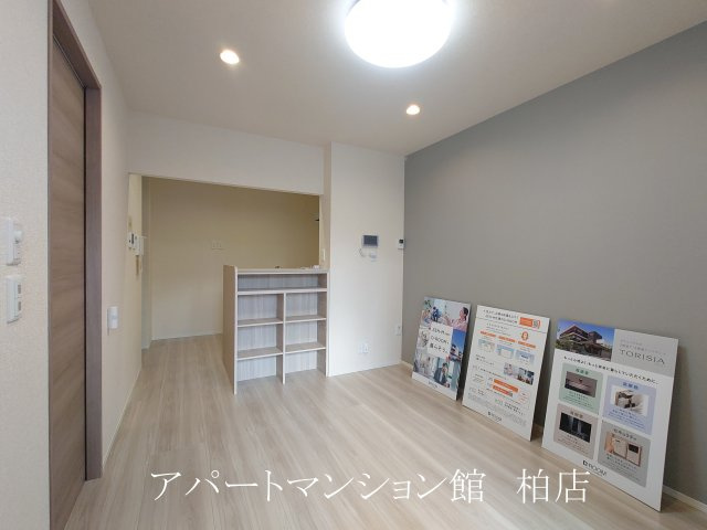 コニフェールⅢの居間・リビング