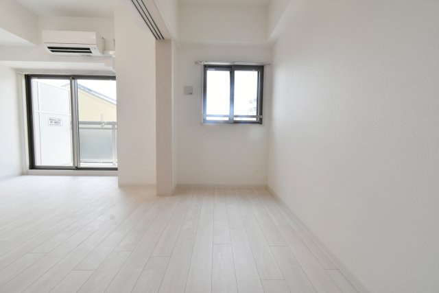 ソルテラス甲子園口クレアストの洋室