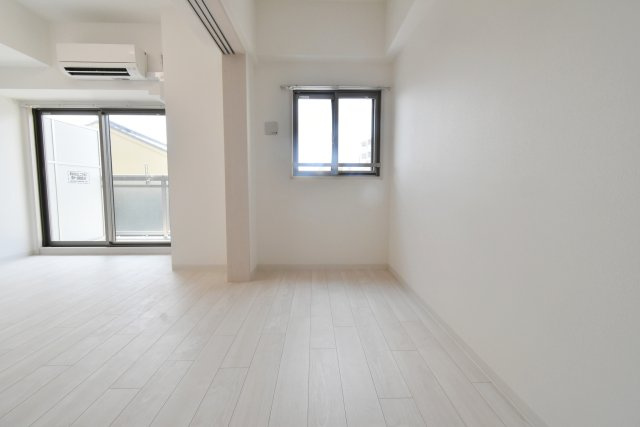 ソルテラス甲子園口クレアストの洋室