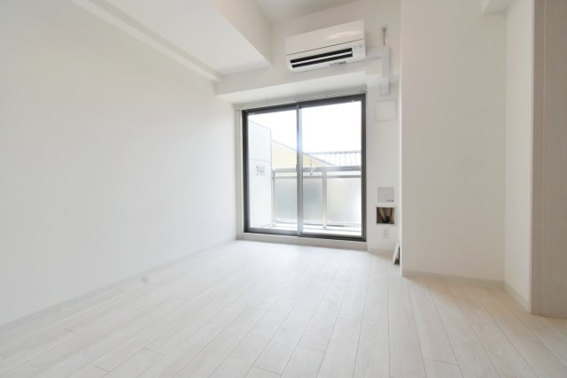 ソルテラス甲子園口クレアストの居間・リビング