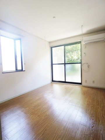 小平市学園西町１丁目のアパートの寝室|同仕様写真