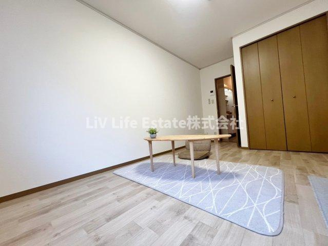 エントピア新秋津　ＡＢの洋室