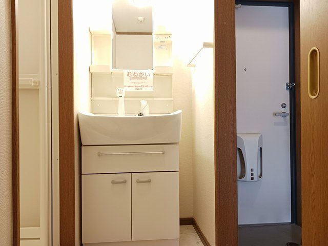 グリーンコートⅢ番館の洗面所