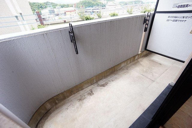 グリーンコートⅢ番館のバルコニー