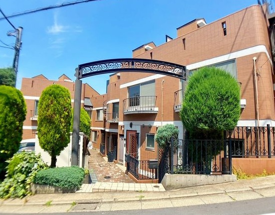 【外観】 | ご自宅から現地まで、当社スタッフがお車にて、「お迎え・お送り」をしております。ぜひお気軽にお問い合わせくださいませ♪