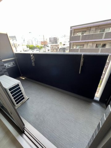 プレサンス大須プライマル　名古屋市賃貸　仲介手数料無料のバルコニー