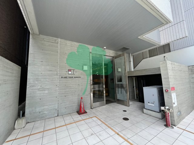 BLANC TOUR HAKATA（ブラントゥーレハカタ）のエントランス