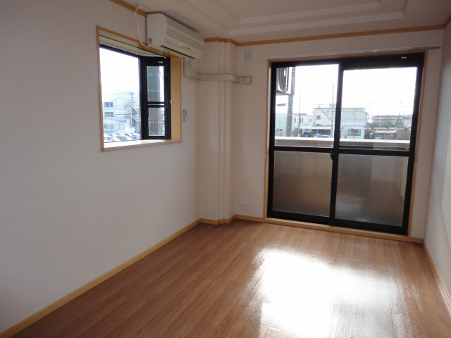 グランヴィレッジＫの内装|東側洋室