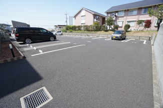 【駐車場】