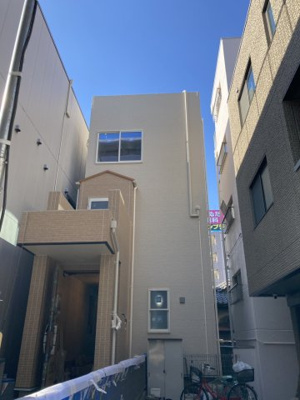 【外観】 | 新築戸建て 桜上水1棟 | ３階建て4LDK+屋上テラス付き1棟現場、間も無く完成です！