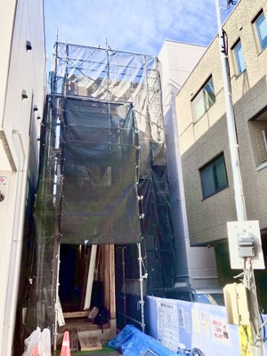 【外観】 | 新築戸建て 桜上水1棟 | 3階建て1棟現場上棟しました。
