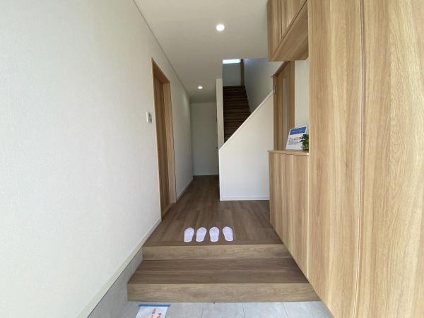 【玄関】 | 西区樫野台4丁目　中古戸建