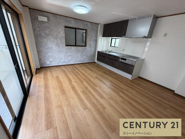 大正区小林東３丁目中古戸建の居間・リビング|ゆったりリビング！