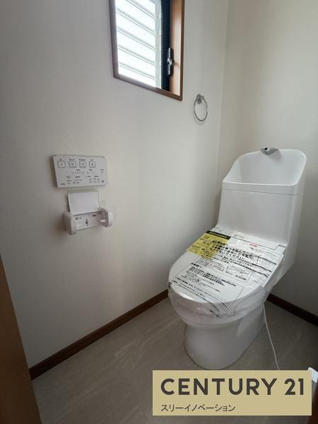 大正区小林東３丁目中古戸建のトイレ|ウォシュレット付きトイレ！