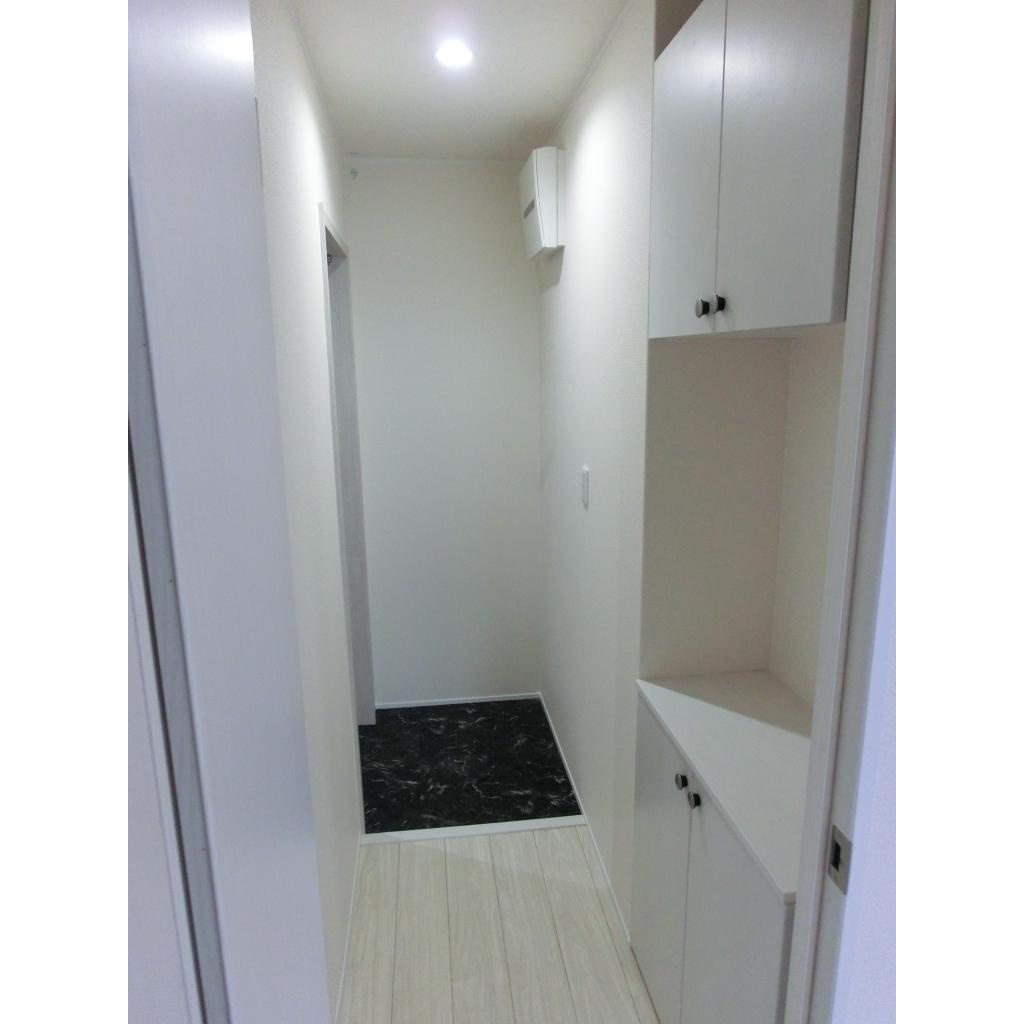 チッタ・デ・国府の玄関|玄関