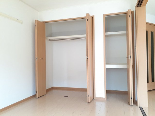 プラチナプラザの玄関|毎日通る玄関はこちらです