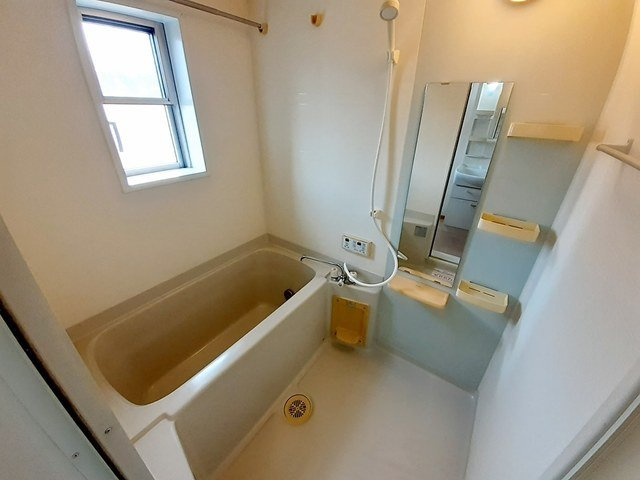 プラチナプラザの浴室|忙しい朝には欠かせない洗面所です