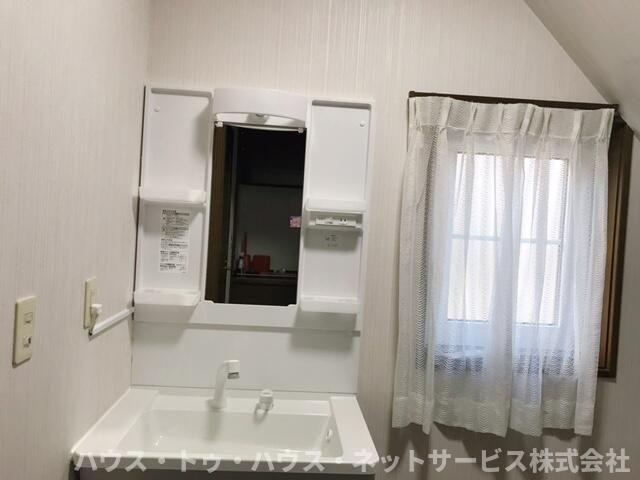 立花戸建ての洗面所