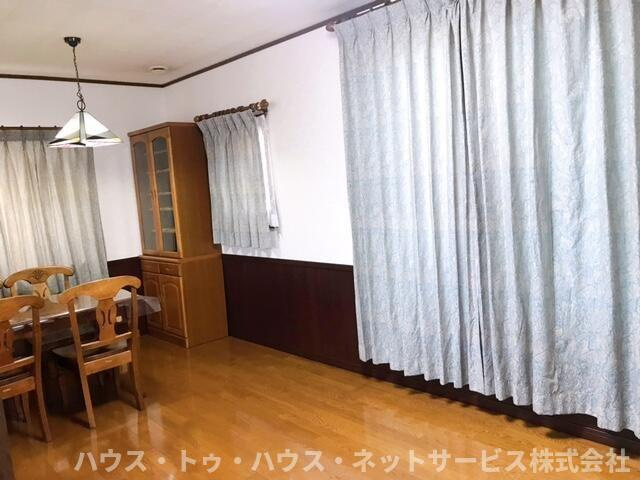 立花戸建ての居間・リビング