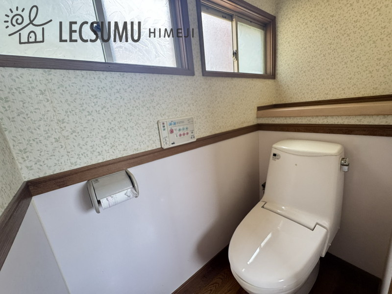 姫路市家島町真浦/中古戸建のトイレ