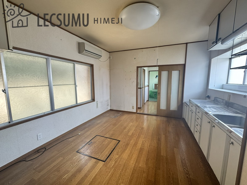 姫路市家島町真浦/中古戸建の居間・リビング