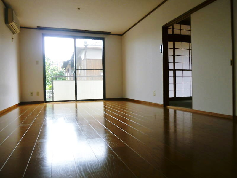 植田山住宅Ｂ棟の居間・リビング