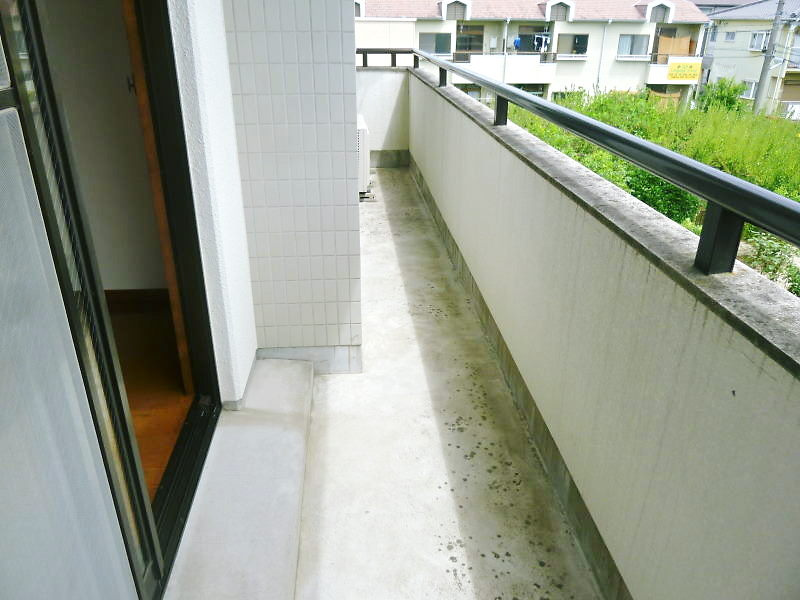 植田山住宅Ｂ棟のバルコニー