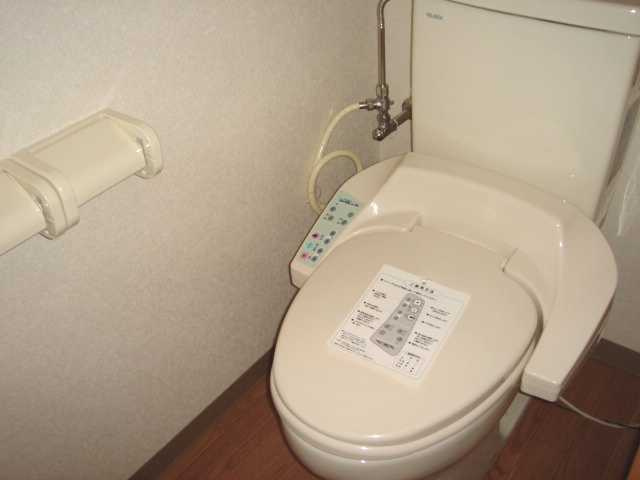 ポンテ　アルトのトイレ|シャワー付トイレ
高崎、前橋のお部屋探しはエンドスケープまで！お客様の理想お聞かせ下さい♪