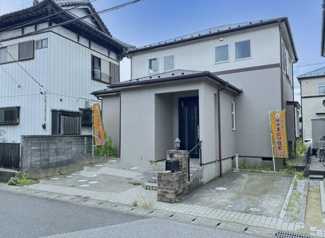 【外観】 | グランファミーロ・リスタイル五井西　中古戸建　五井駅 | 2500万円以下の内装リフォーム済み戸建！
すぐに新しい生活をスタートすることができ、利便性のよい立地で永く暮らしていただけます。
土地40坪以上、カースペース２台可能です。
教育施設も徒歩約10分！