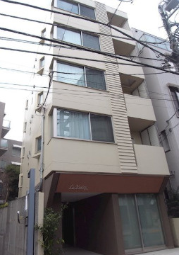ラ・ヴィオレ東中野のエントランス