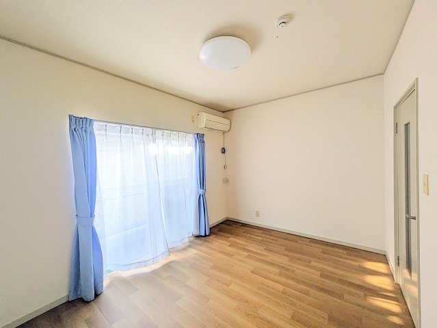 ゴールドクレイ太田の居間・リビング