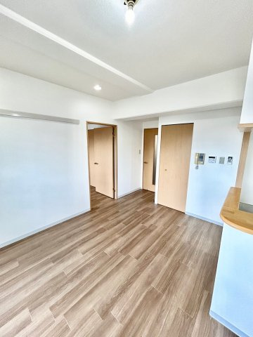 コリーヌ江坂の内装