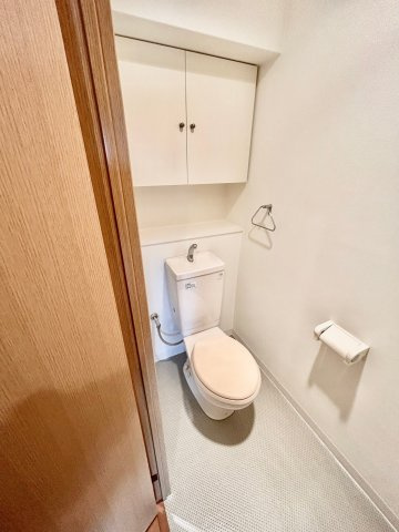 コリーヌ江坂のトイレ|トイレ２か所あり