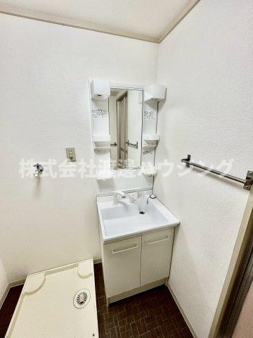 メゾン千里中央の洗面所