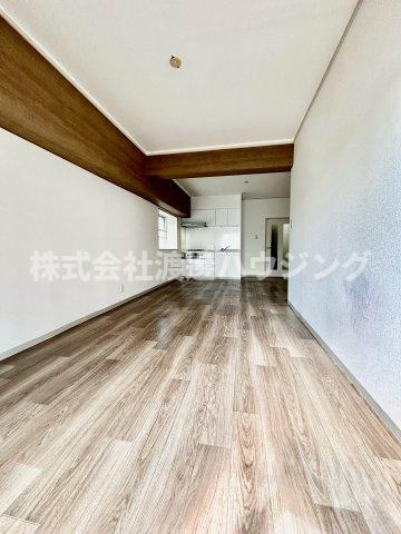 メゾン千里中央の居間・リビング