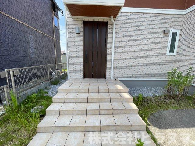 月見ヶ丘5丁目の玄関