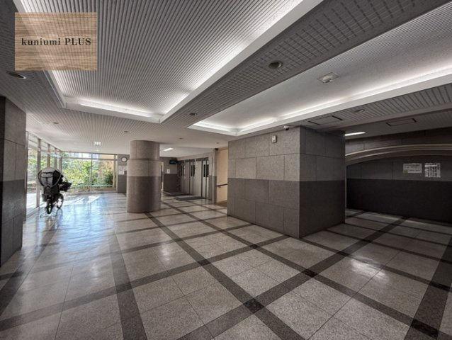 鶴見緑地コーポのエントランス