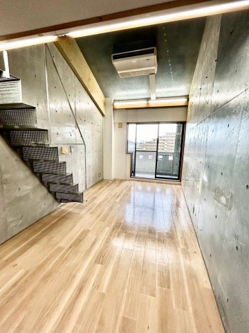 STADIONの居間・リビング