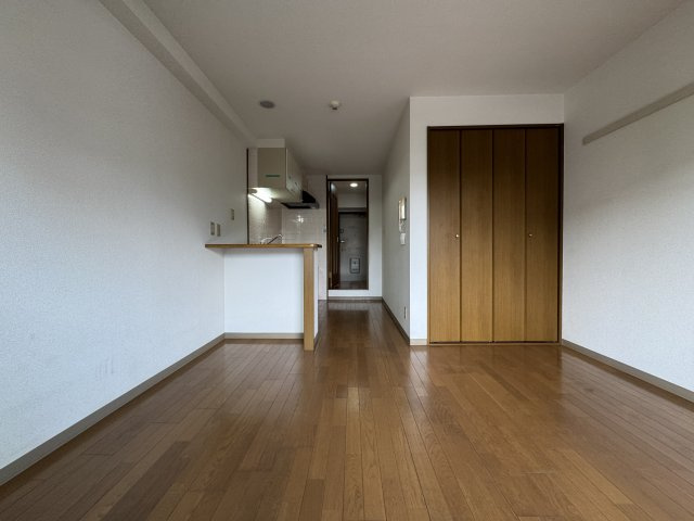 EAST AS ONEの居間・リビング