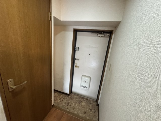 EAST AS ONEの玄関